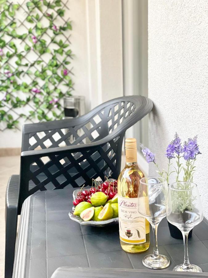 Olive Square Apartment Μπούντβα Εξωτερικό φωτογραφία